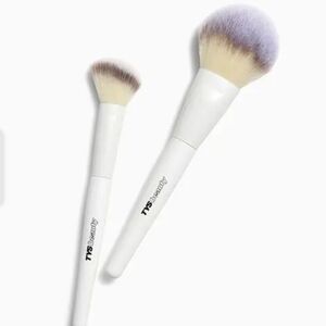 TYS Beauty 2-piece Brush Set: Powder Brush (00) & Blush Brush (01), New